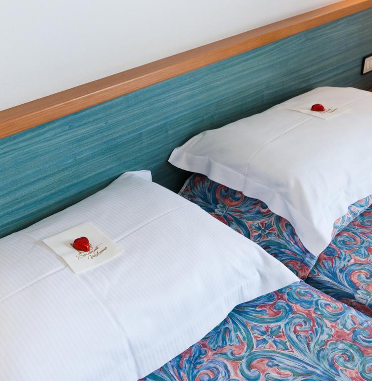 Hotel Ariston Bibione Kamer foto